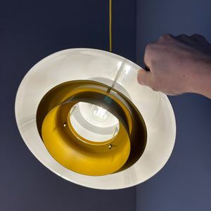 Lamellenlampe Silber Messing mit gelbem Innenleben von Granhaga