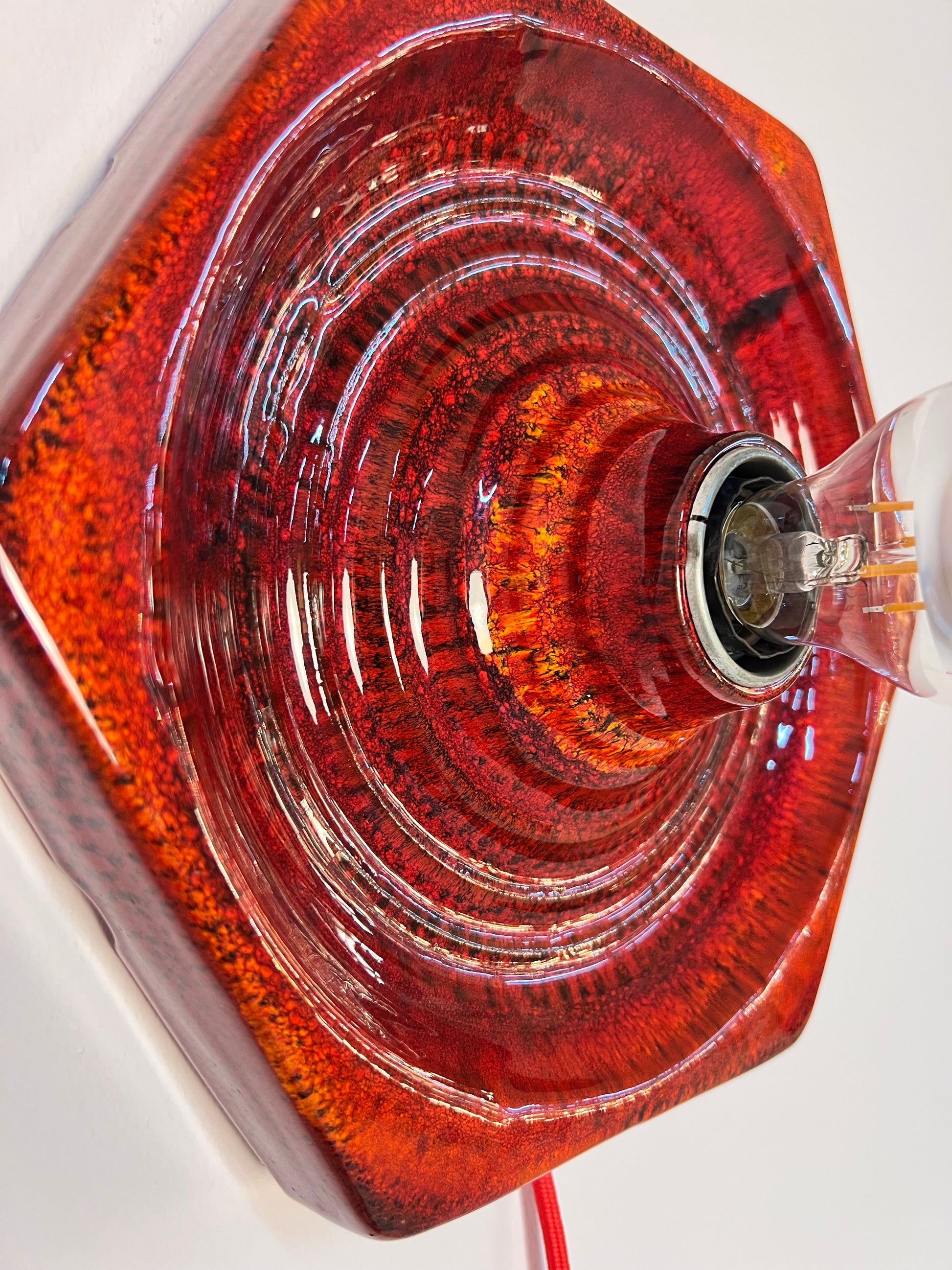 Wandlampe rot Keramik von Hustadt Leuchten