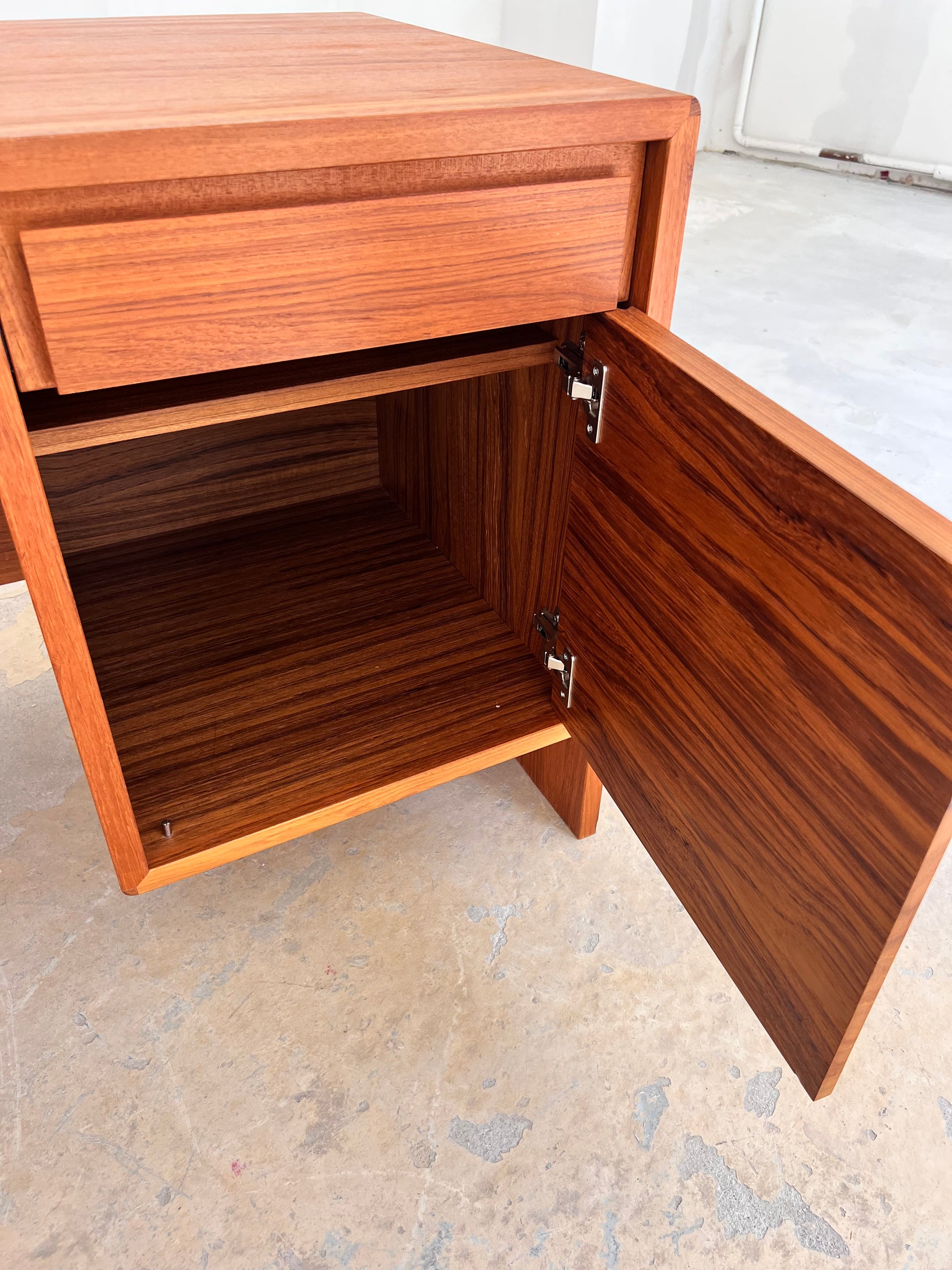Schreibtisch Teak mit extra Laptop-Fach aus Dänemark