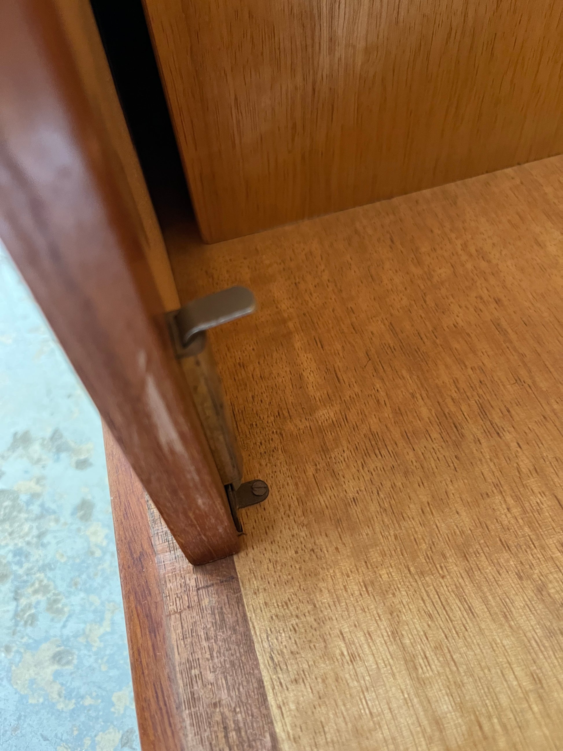 Großer Kleiderschrank Teak von rt Möbel
