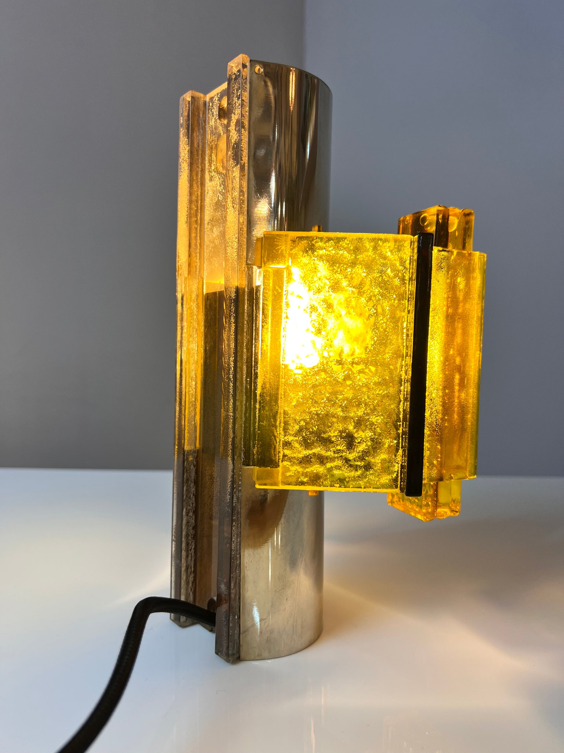 Wandlampe gelb schwarz von Claus Bolby für Cebo