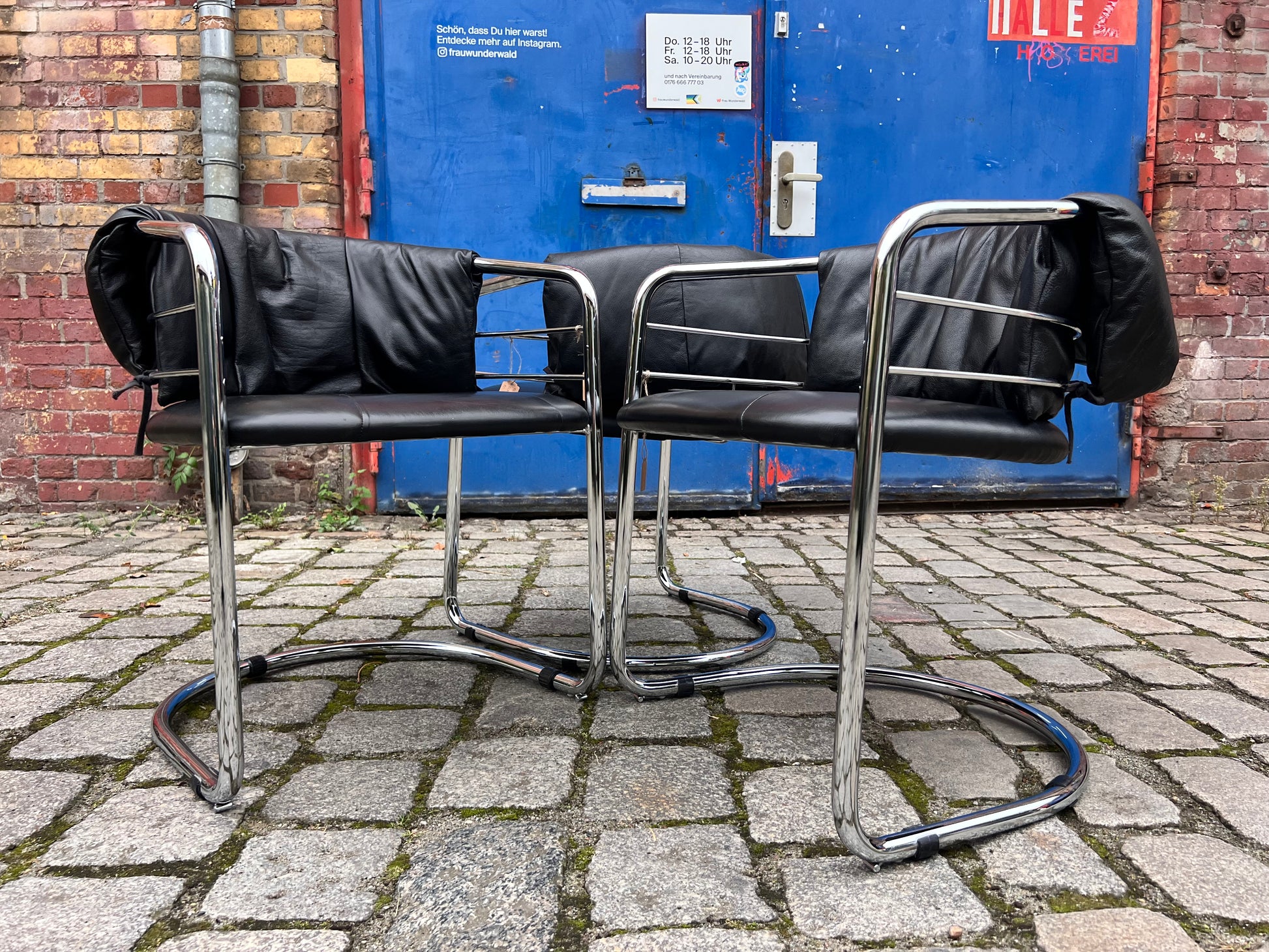 Freischwinger Echtleder Chrom aus Italien