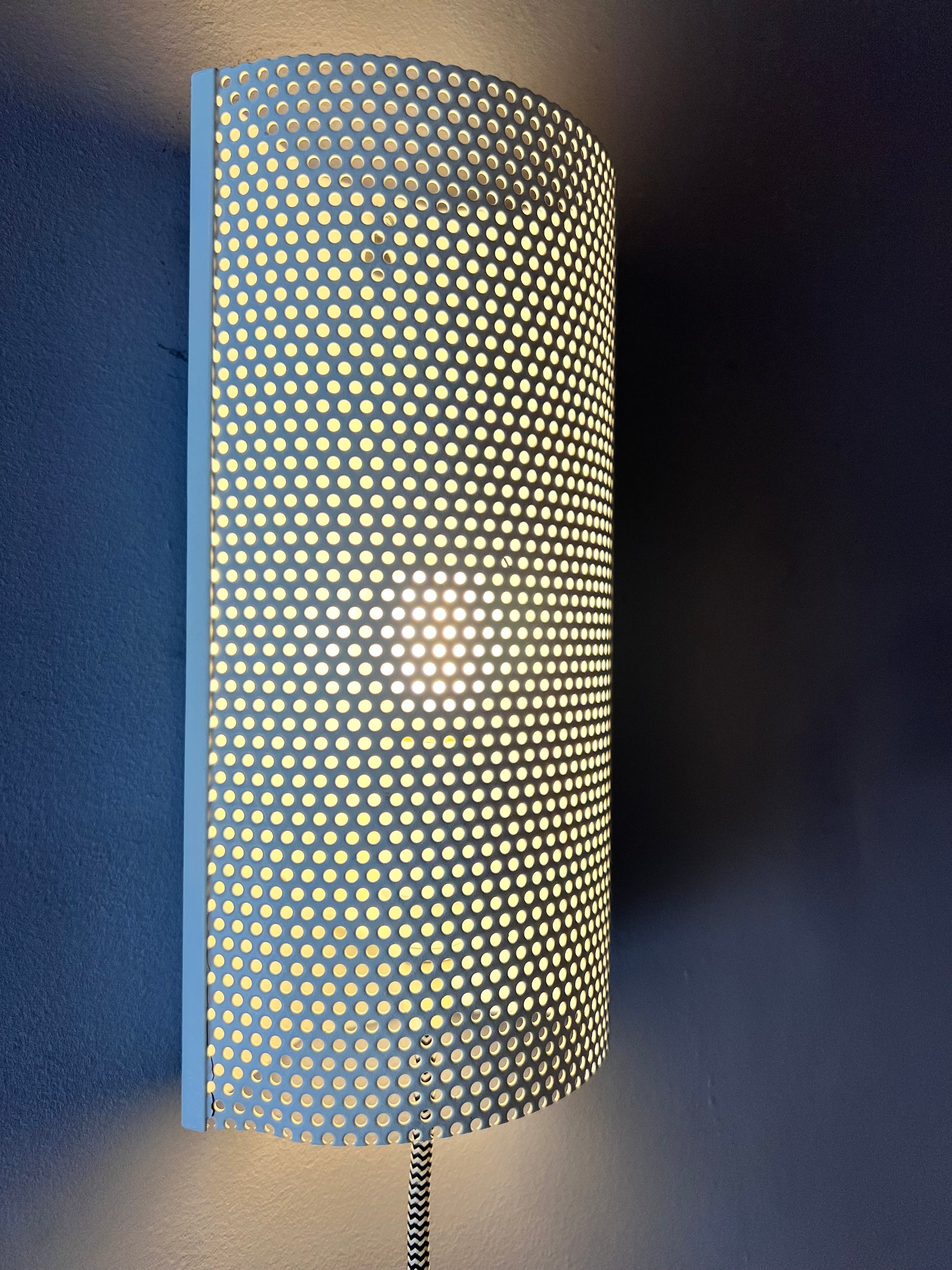 Wandlampe weiß mit Kabel von David GL Belysning