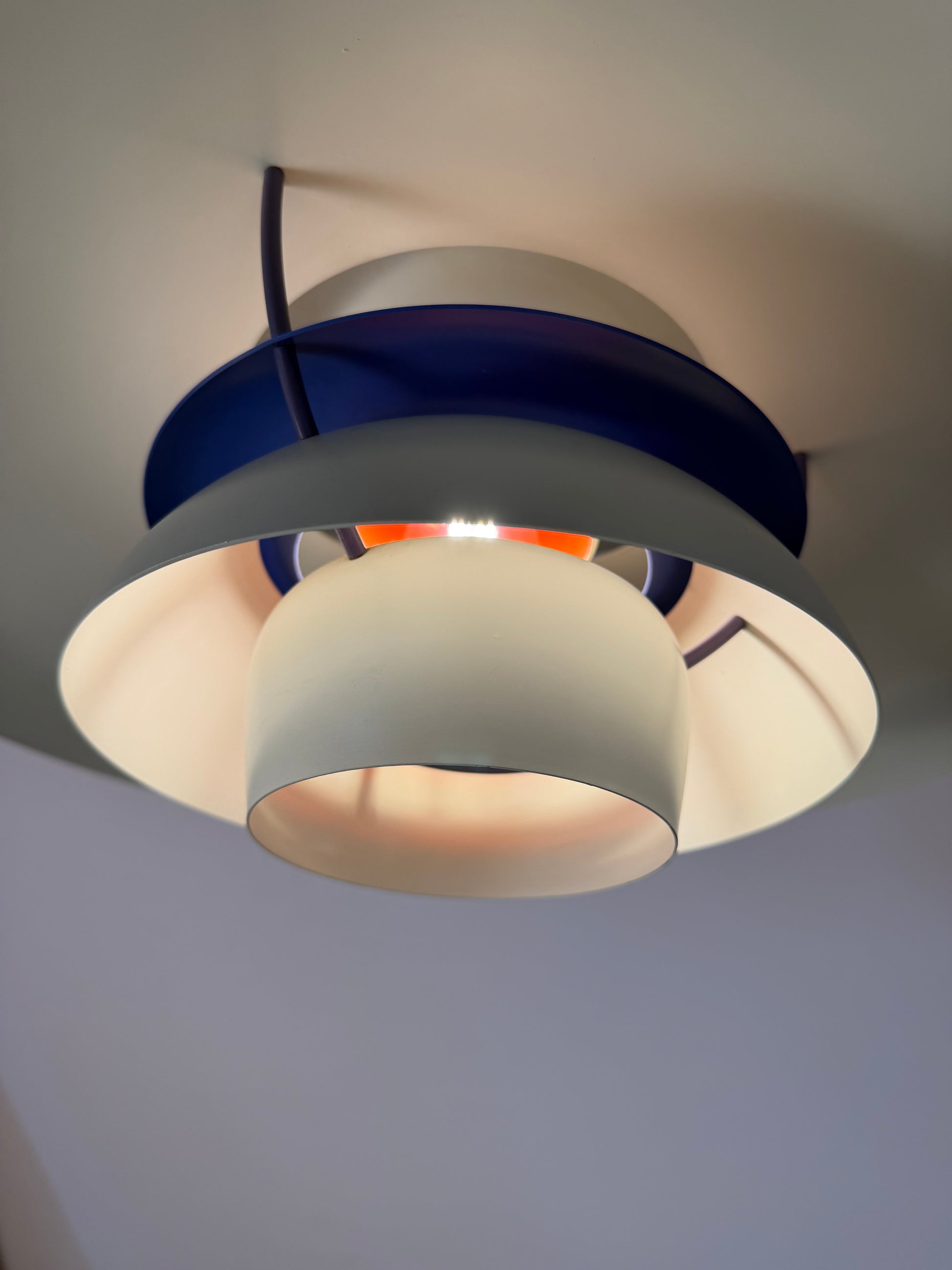Lamellenlampe PH5 weiß von Poul Henningsen für Louis Poulsen
