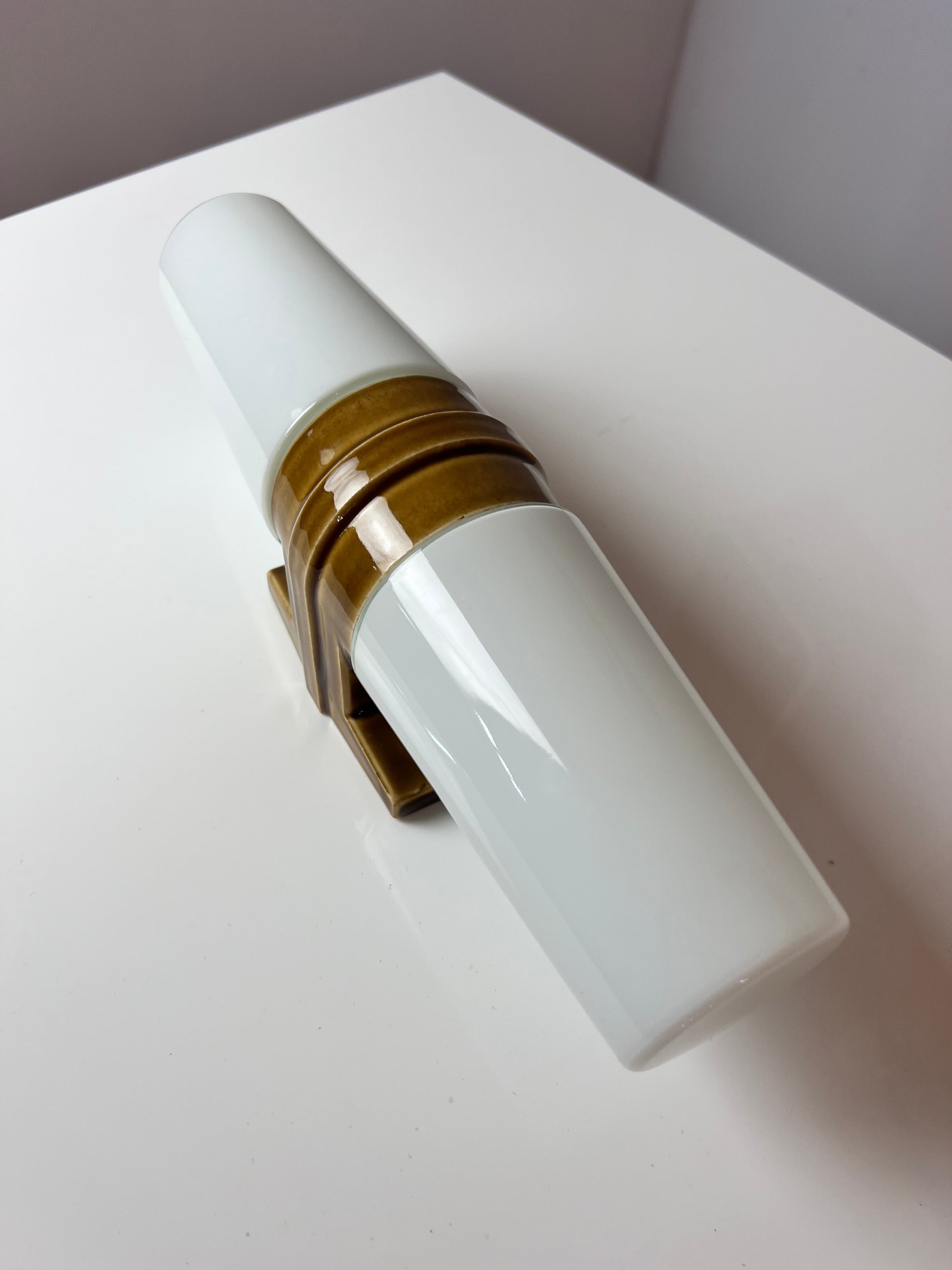 Wandlampe Modell 6060 braun von Sigvard Bernadotte für Ifö