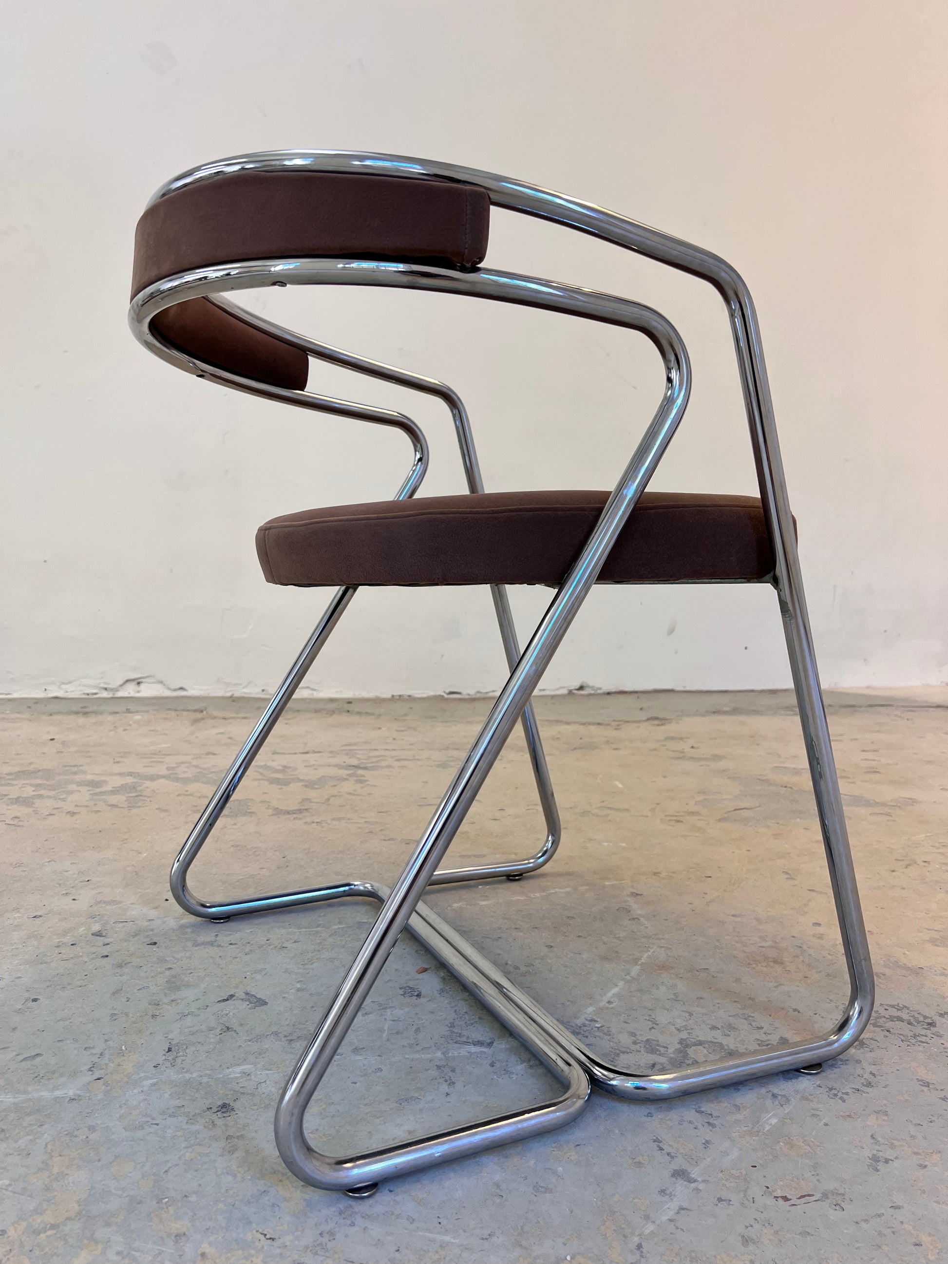 Set: 4x Polsterstuhl Chrom mit braunem Velour