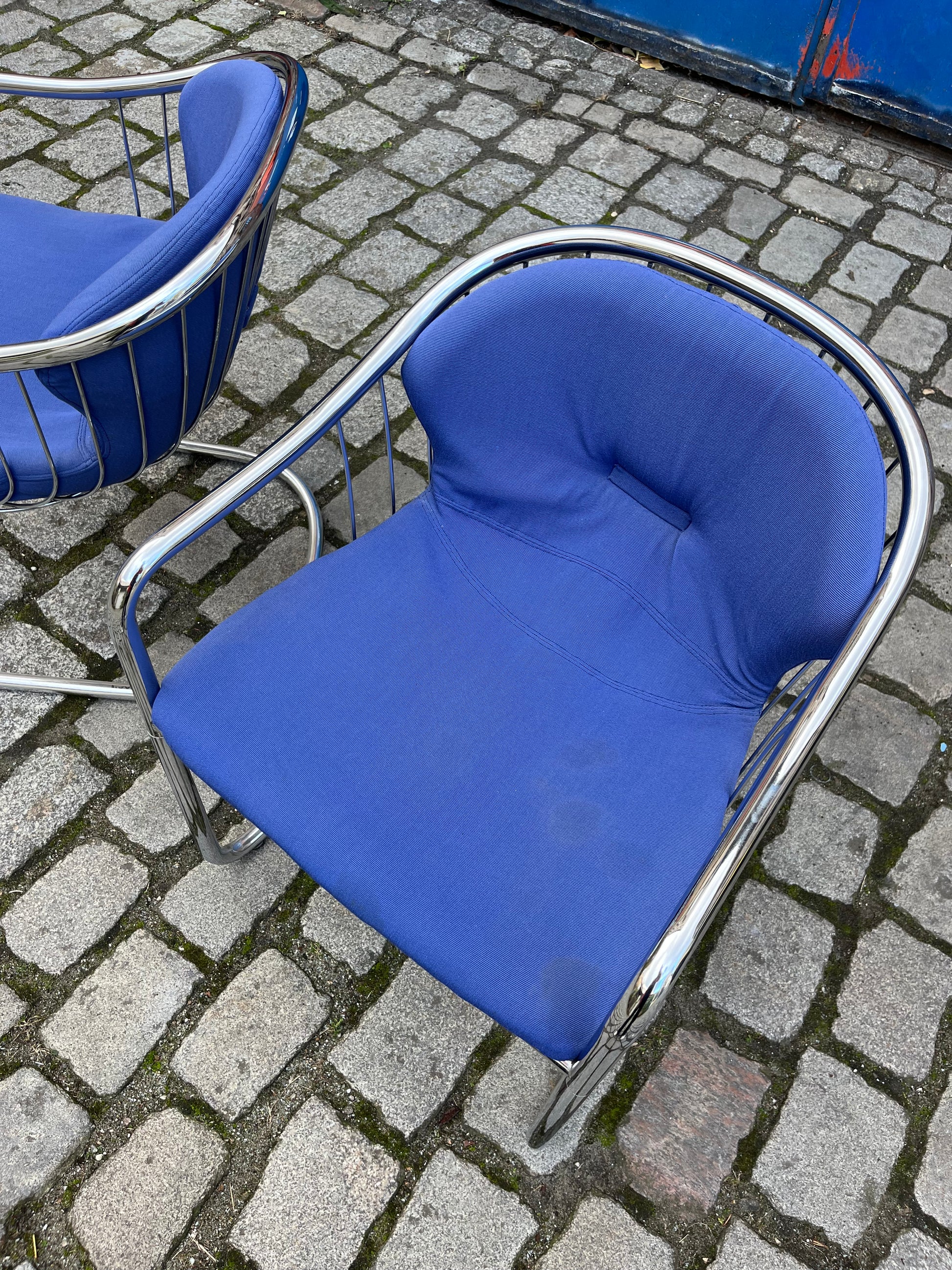 Set: 2x Freischwinger Chrom blau von Gastone Rinaldi für Alma