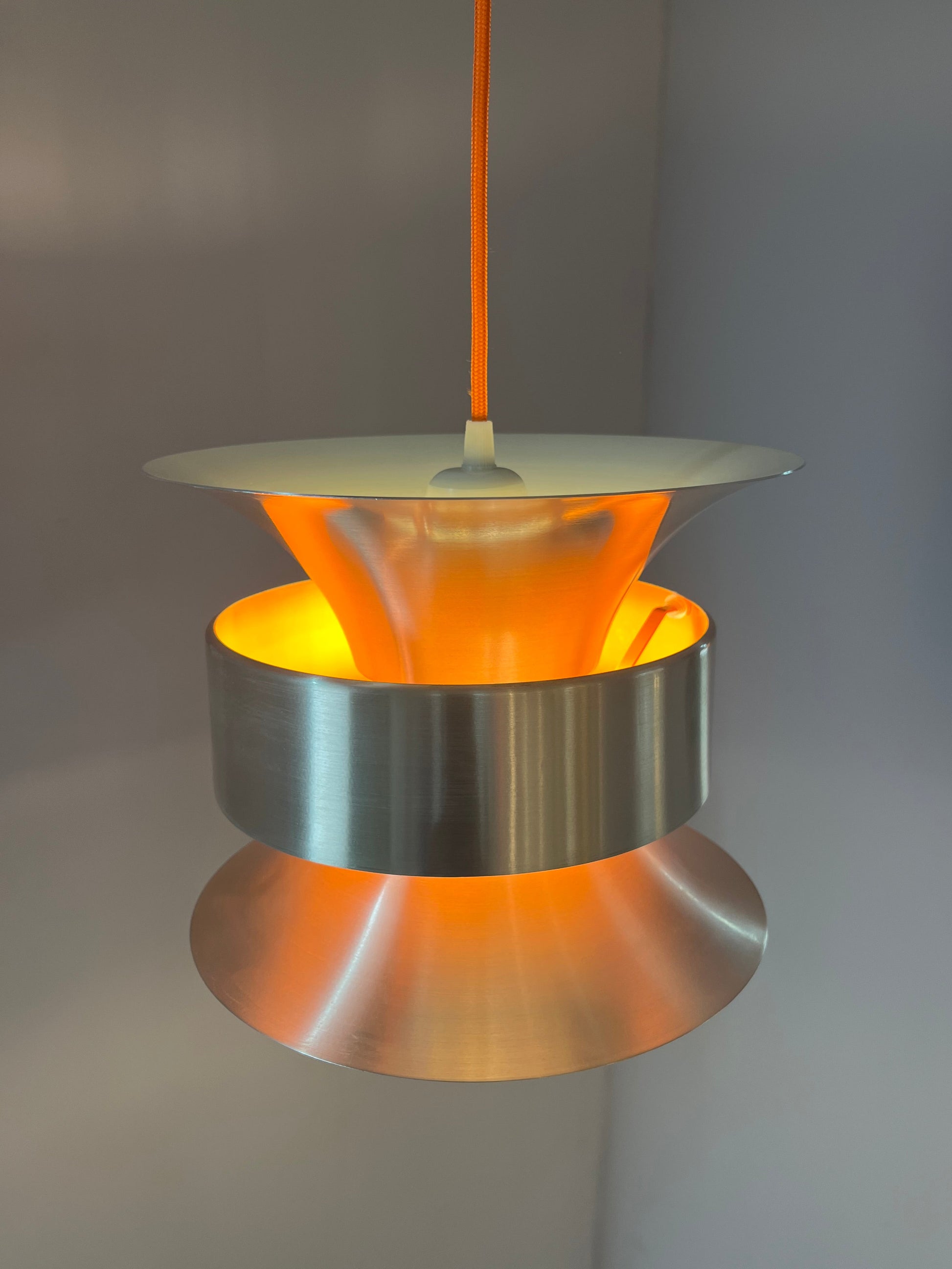 Lamellenlampe Diabolo silber orange von Carl Thore für Granhaga