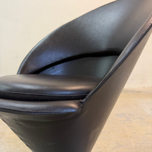 Cone Chair braunes Kunstleder von Verner Panton