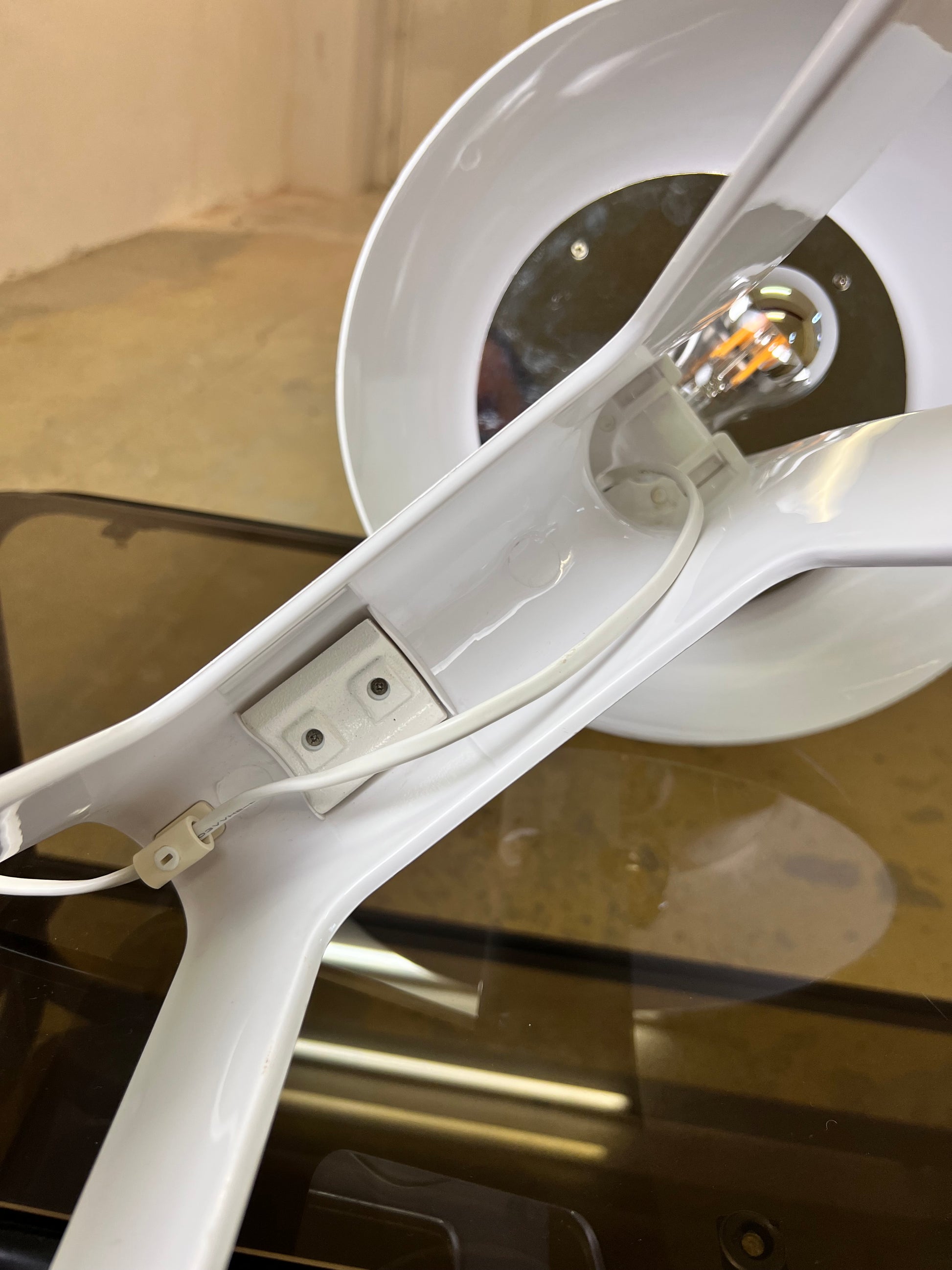 „Doglamp“ Propaganda D-dOG Lampe