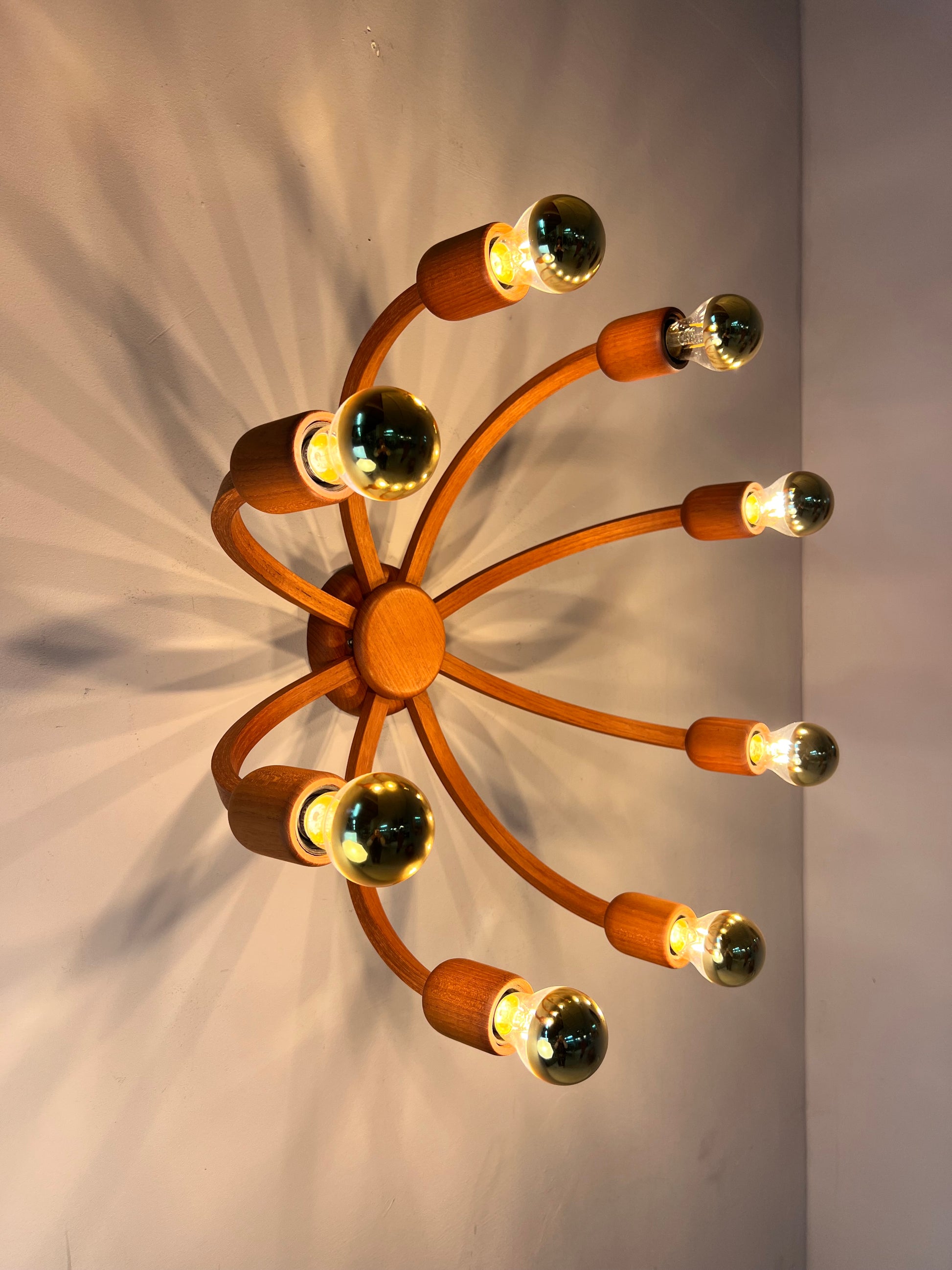 Achtarmige Wandlampe / Deckenlampe Teak von DOMUS