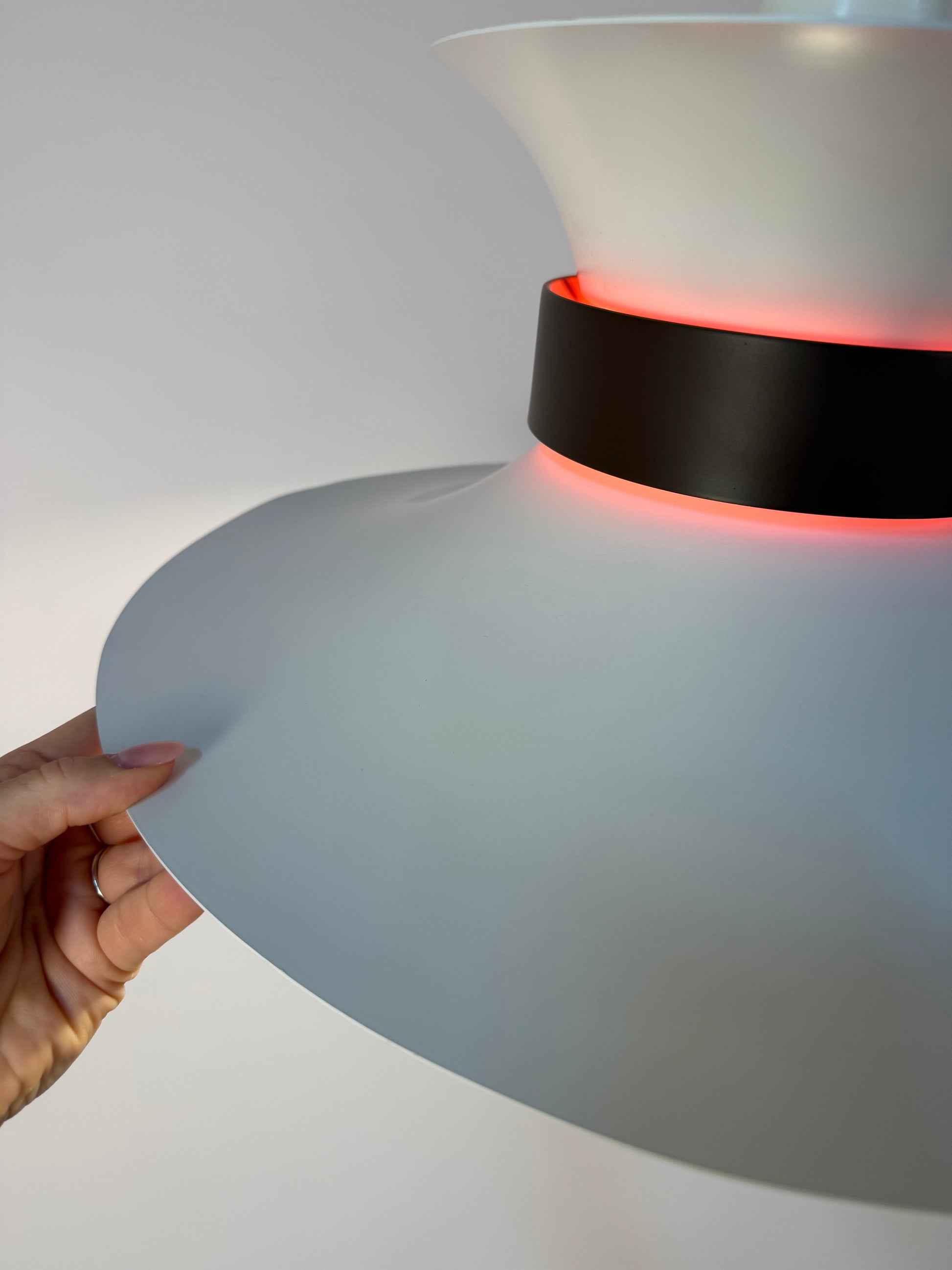 Lamellenlampe weiß schwarz von Bent Nordsted für Lyskaer Belysning