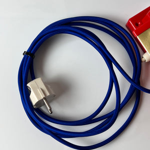 Wandleuchte rot gold von Lyfa Dänemark