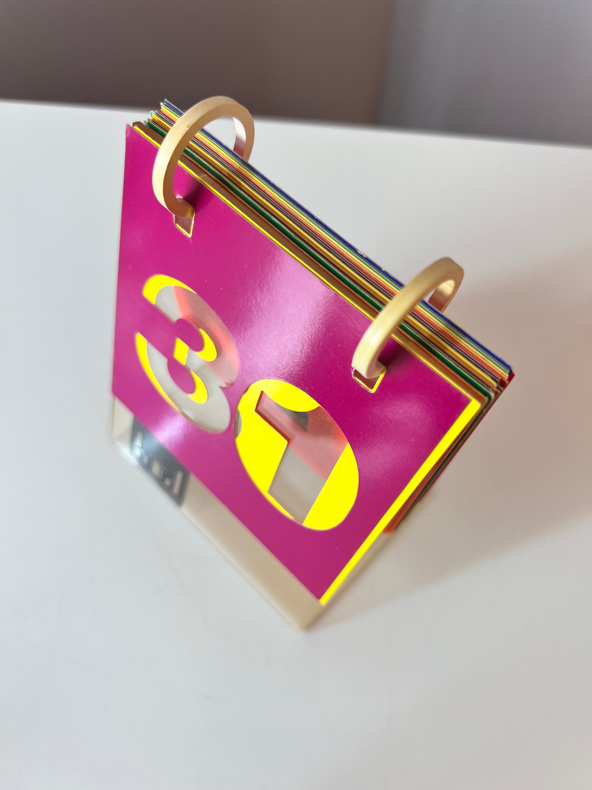 Tischkalender Optical von Romeo Guaricci
