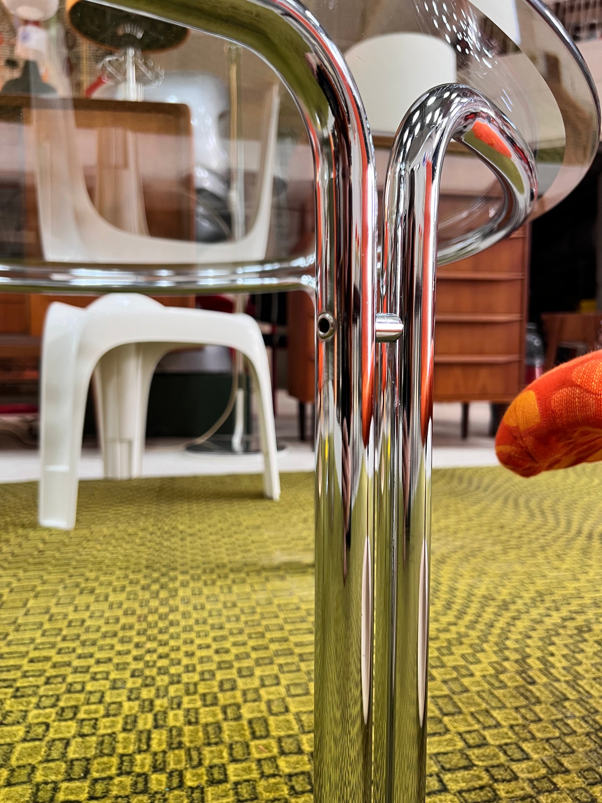 Couchtisch Glas & Chrom
