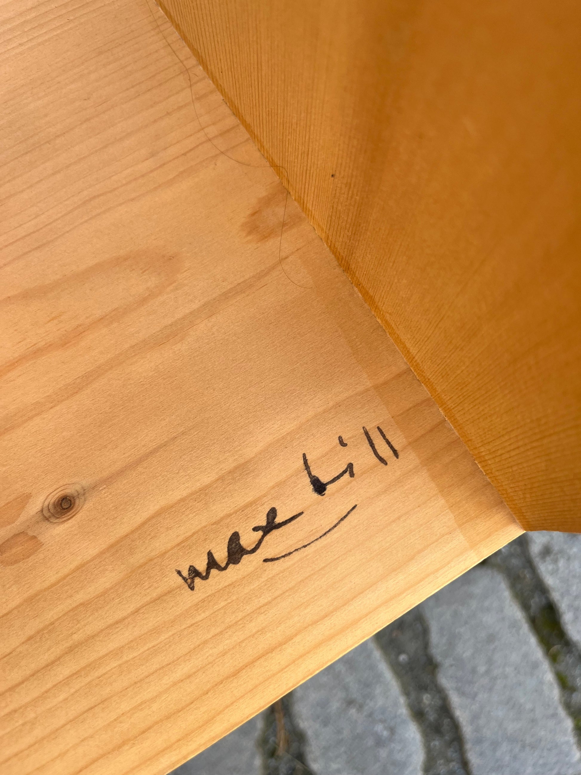 Ulmer Hocker von Max Bill