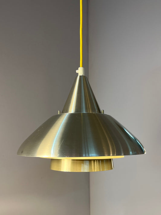 Lamellenlampe Silber Messing mit gelbem Innenleben von Granhaga