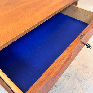 Kommode Teak mit Schloss aus Dänemark