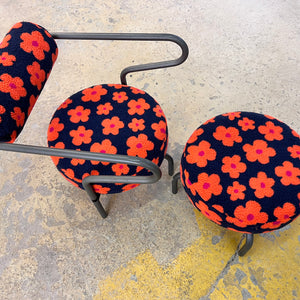 Set: Sessel & Hocker neu gepolstert aus der Serie The Natural Choice von Innovation Randers