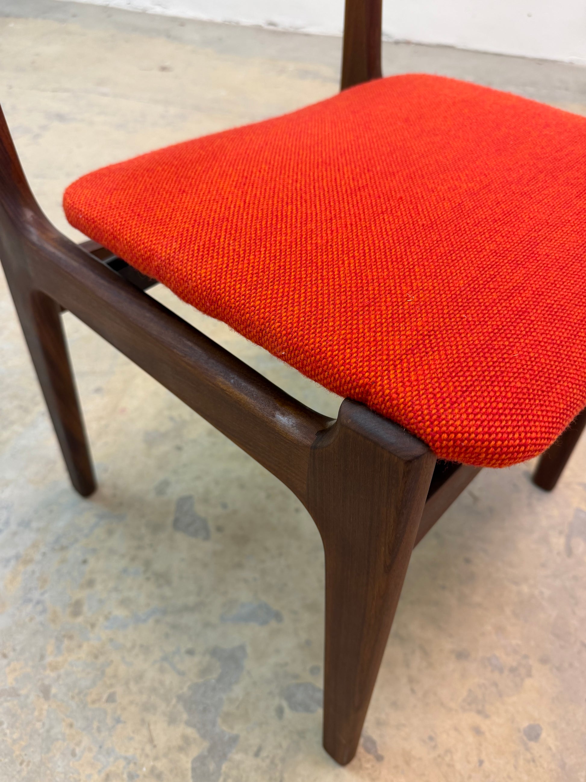Polsterstuhl Teak orange neu gepolstert von Erik Buch