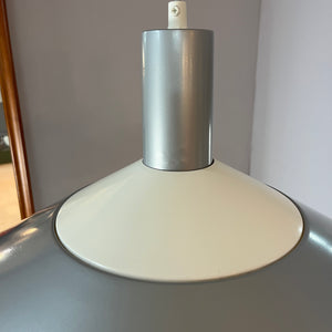 Hängelampe Modell 118564 grau weiß von Louis Poulsen