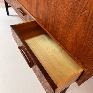 Highboard Teak & Walnuss aus Schweden