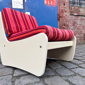 Sessel 70er pink gestreift