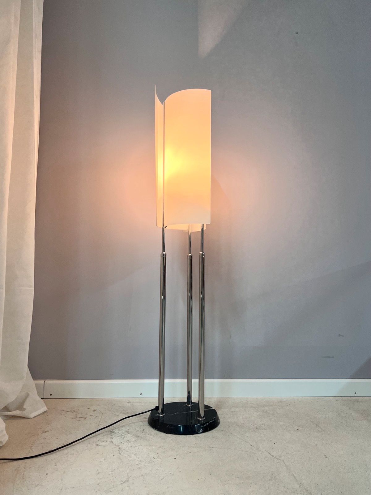 Stehlampe "Arianna" von Bruno Gecchelin für Oluce Italien