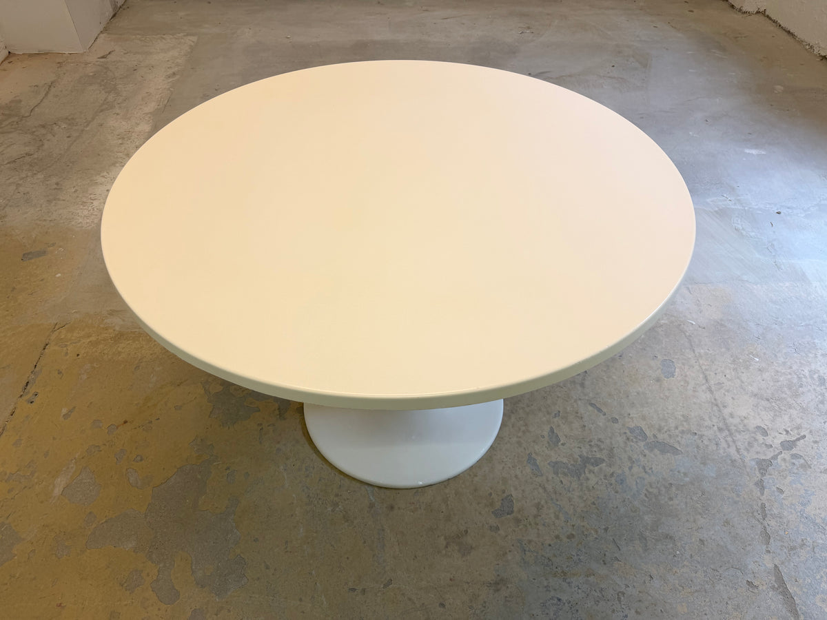 Runder Tulip Esstisch weiß Fiberglas