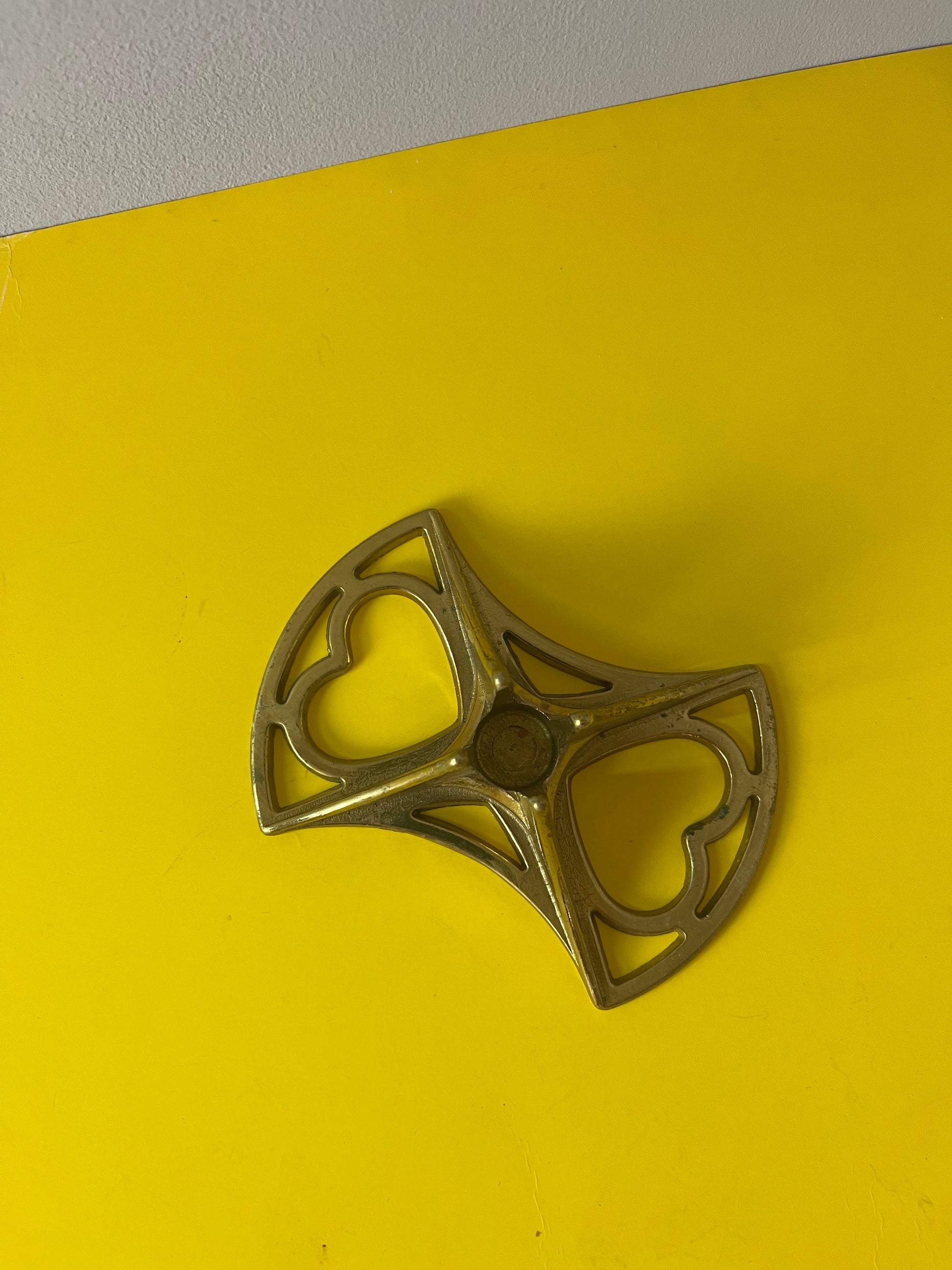 Kerzenständer Messing mit Herzen