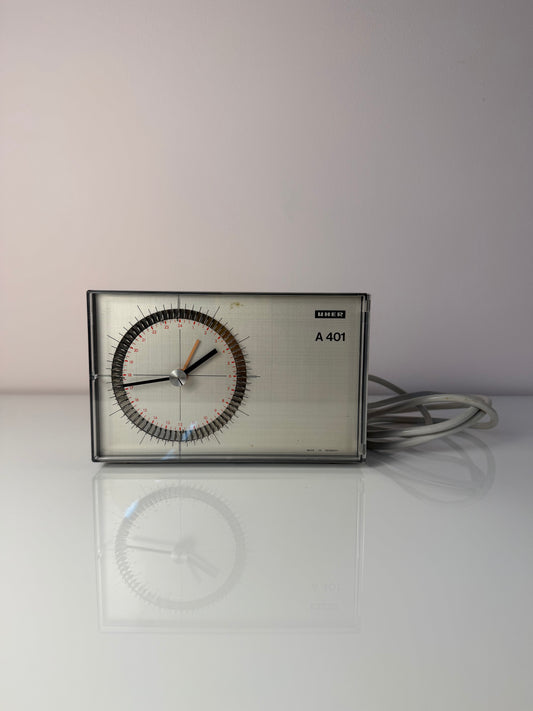 Schaltuhr A 401 von Uher