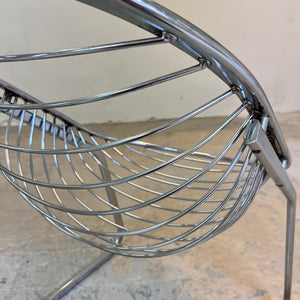 Freischwinger Modell Egg Chair mit Fell von Gastone Rinaldi