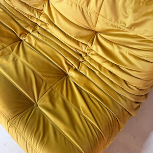 Dreisitzer Sofa 