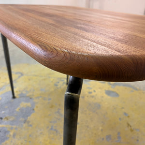 Esstisch Teak mit Metallbeinen
