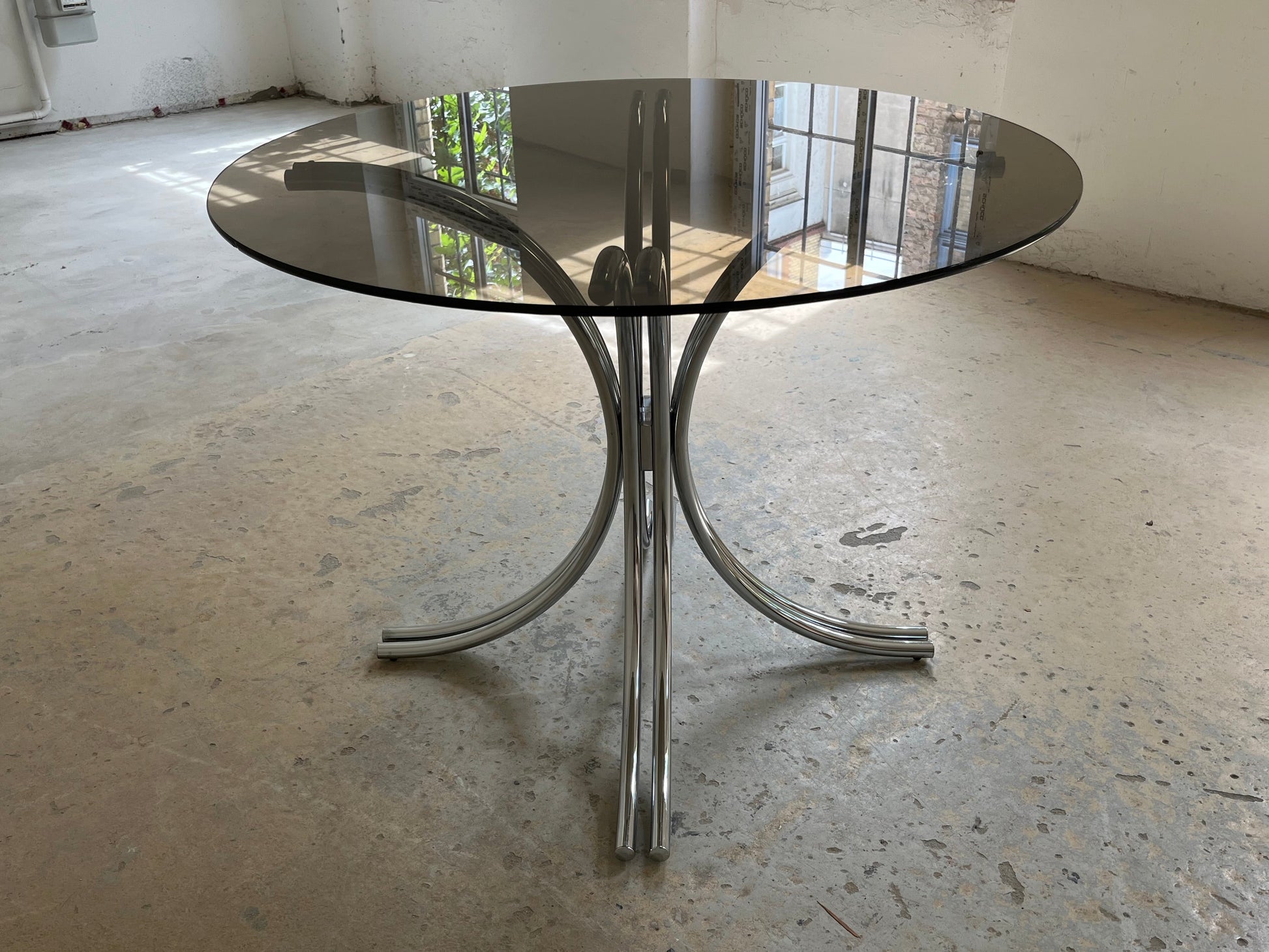 Runder Esstisch Rauchglas Chrom