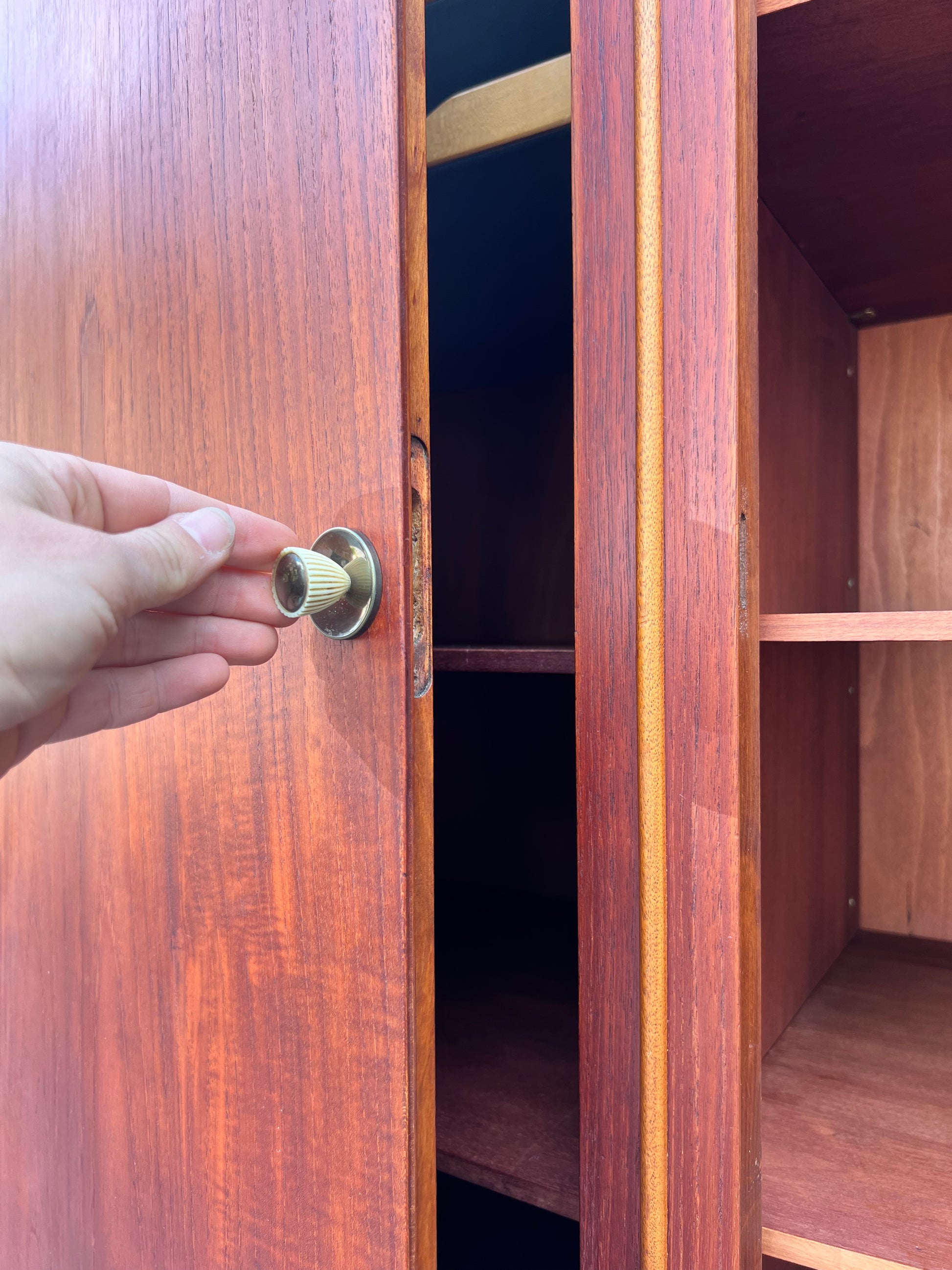 Schrank halbrund Teak aus Dänemark