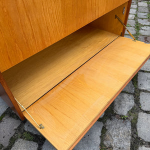 Schrank mit Klappfächern & Vitrine von VEB Möbelindustrie Halle