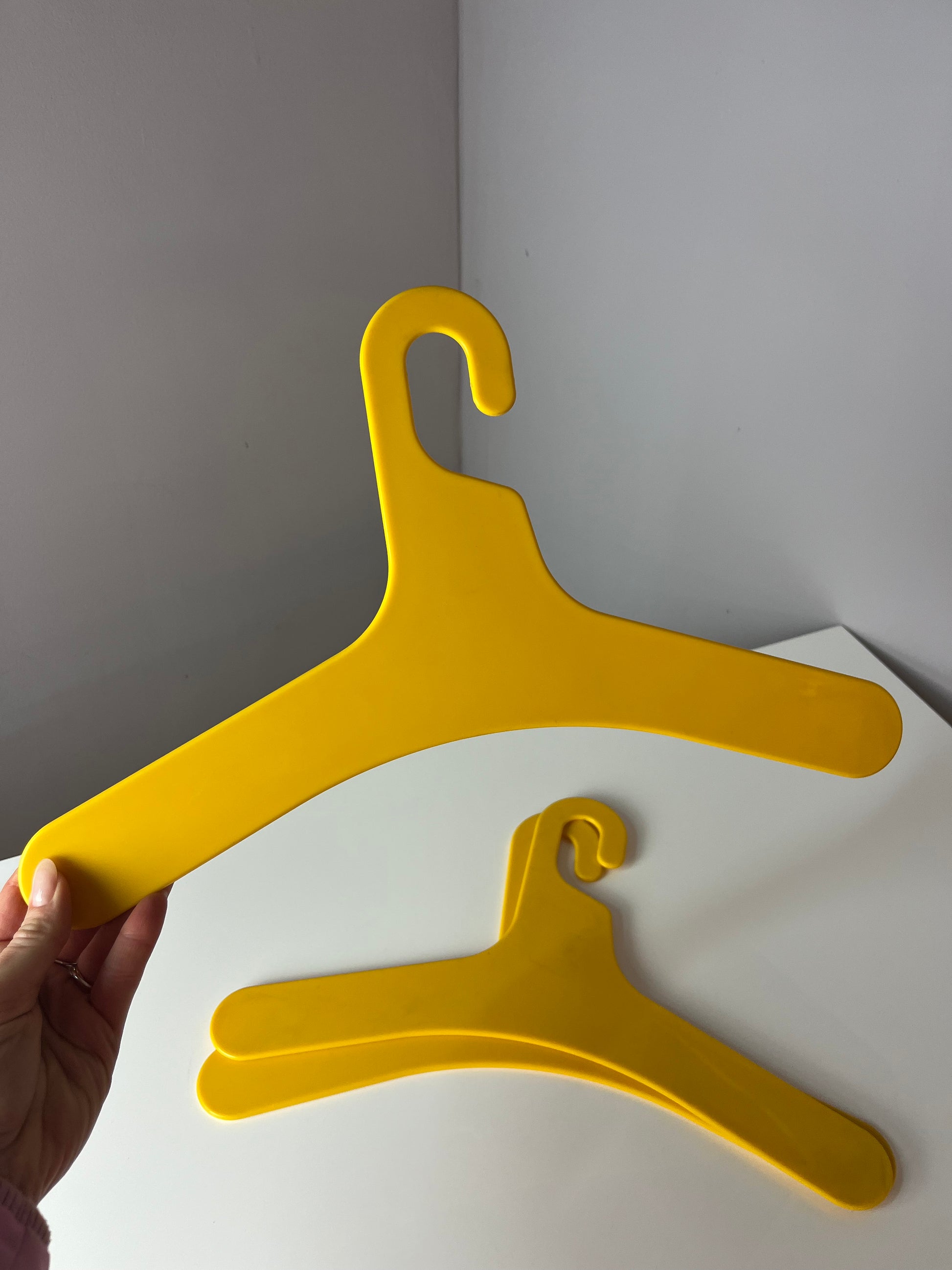 Set: 3x Kleiderbügel gelb