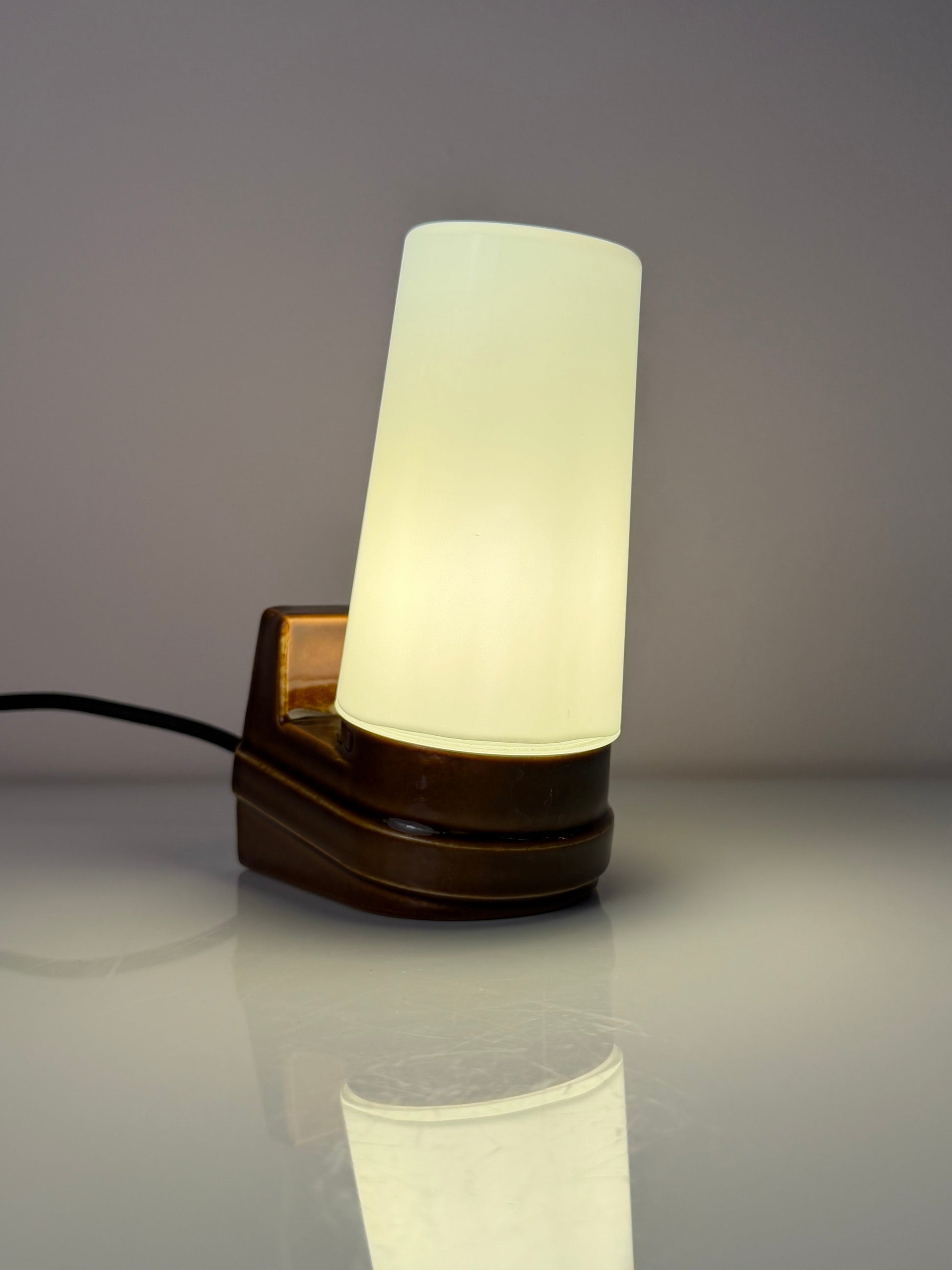 Wandlampe Modell 6080 braun von Sigvard Bernadotte für Ifö