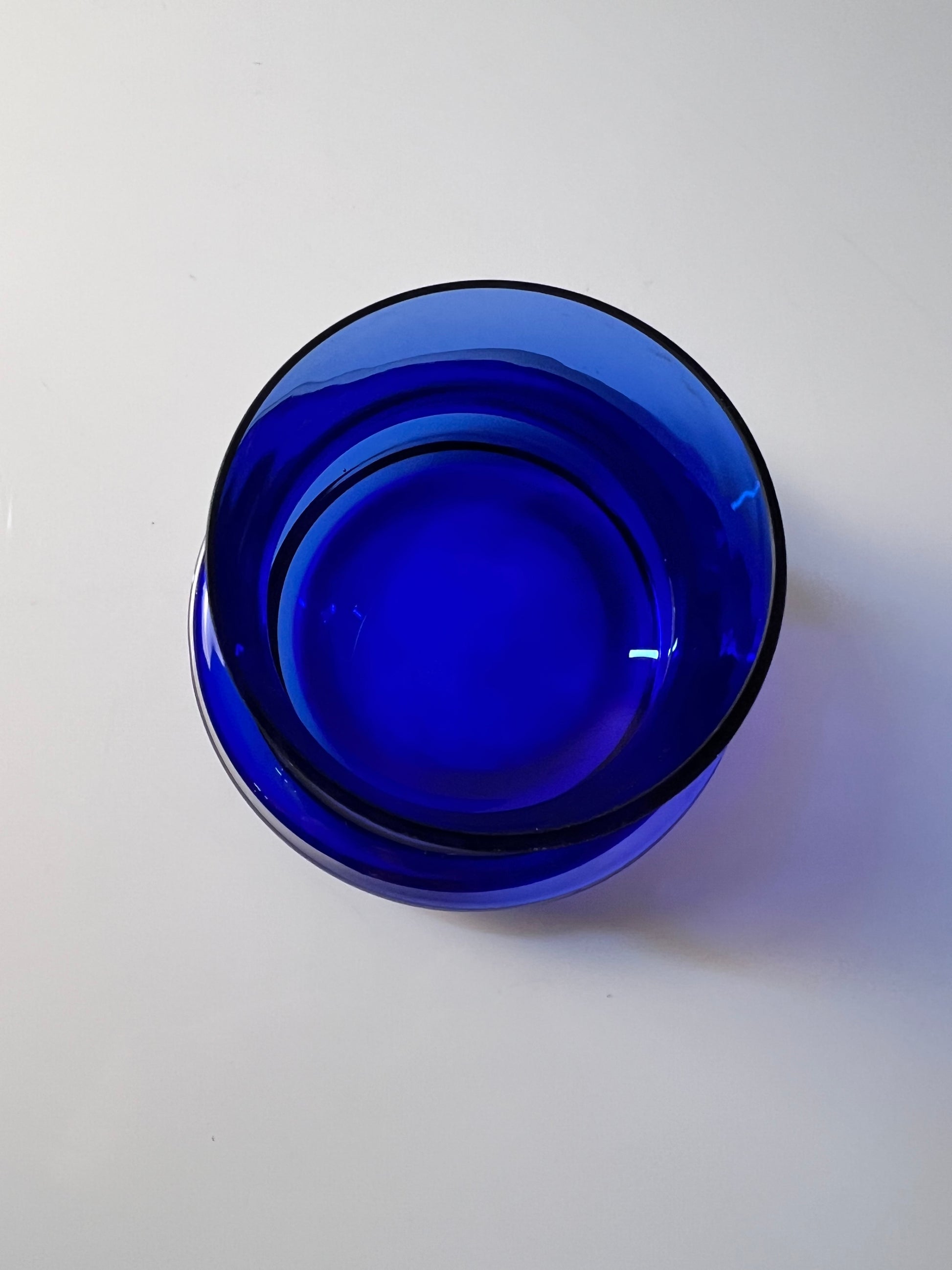 Schale Ikebana blau von Ingrid Glas