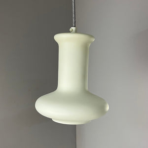 Hängelampe weiß Opalglas von Lightskaer Lighting