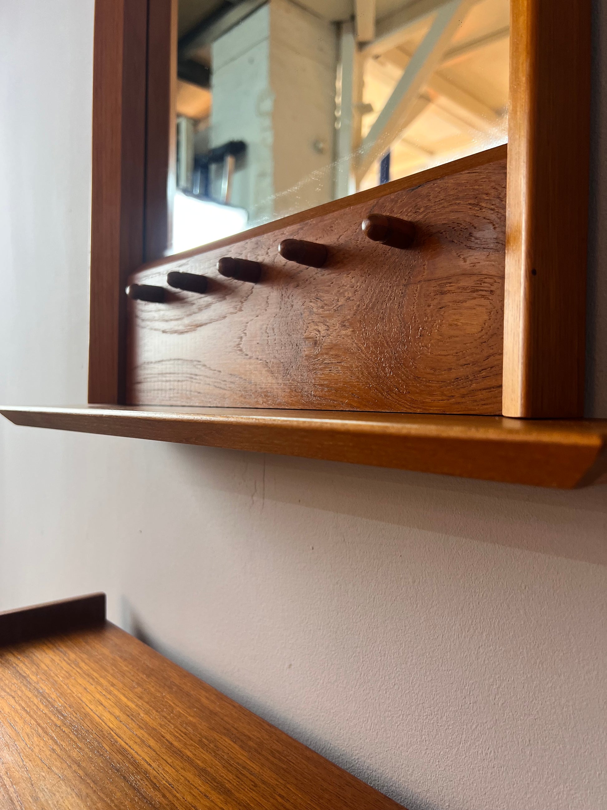 Set: Kommode mit Spiegel Teak