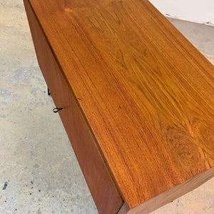 Schrank Teak auf Hairpinlegs