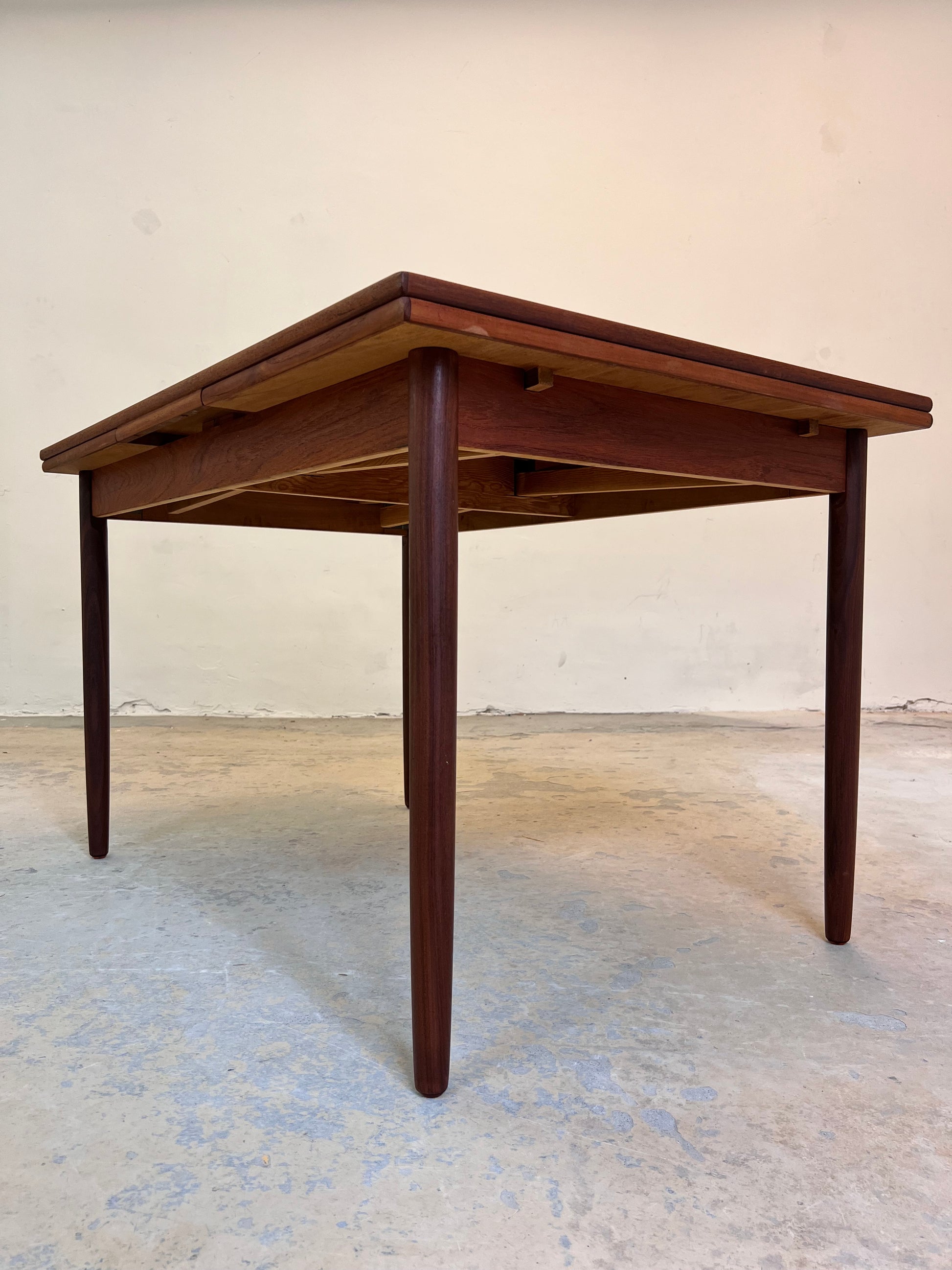 Ausziehbarer Esstisch Teak aus Dänemark