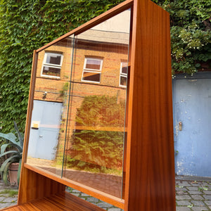 Aufsatzschrank mit Vitrine von VEB Möbelindustrie Halle