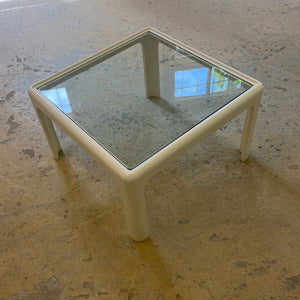 Quadratischer Couchtisch weiß Glas von Peter Ghyczy für Horn Collection
