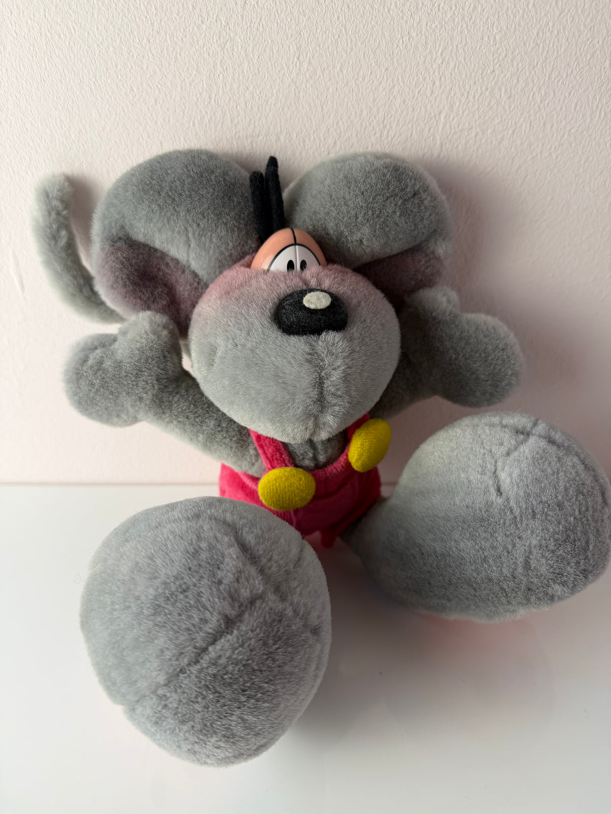 Diddl Maus mit pinker Latzhose von Thomas Goletz
