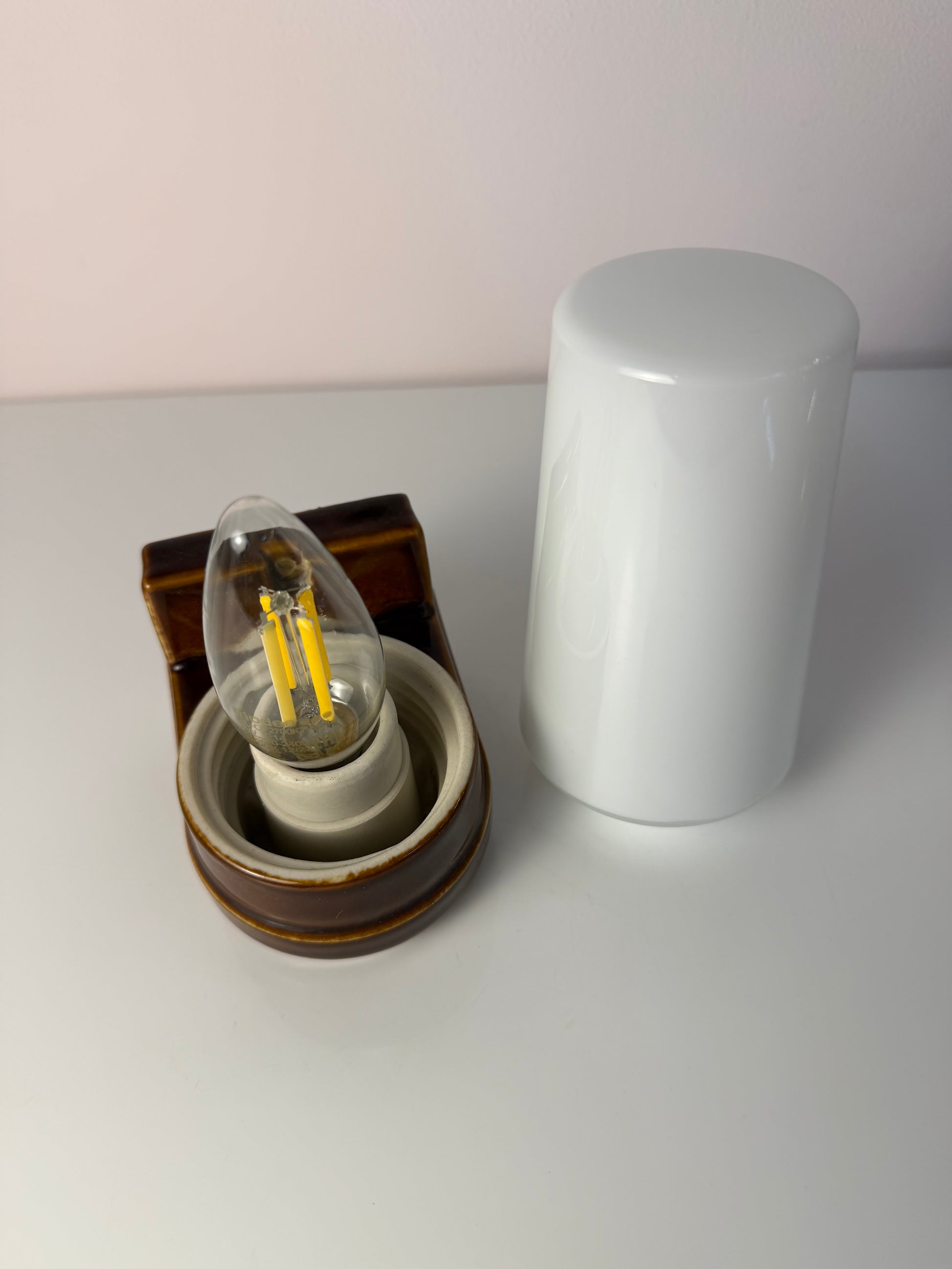 Wandlampe Modell 6080 braun von Sigvard Bernadotte für Ifö