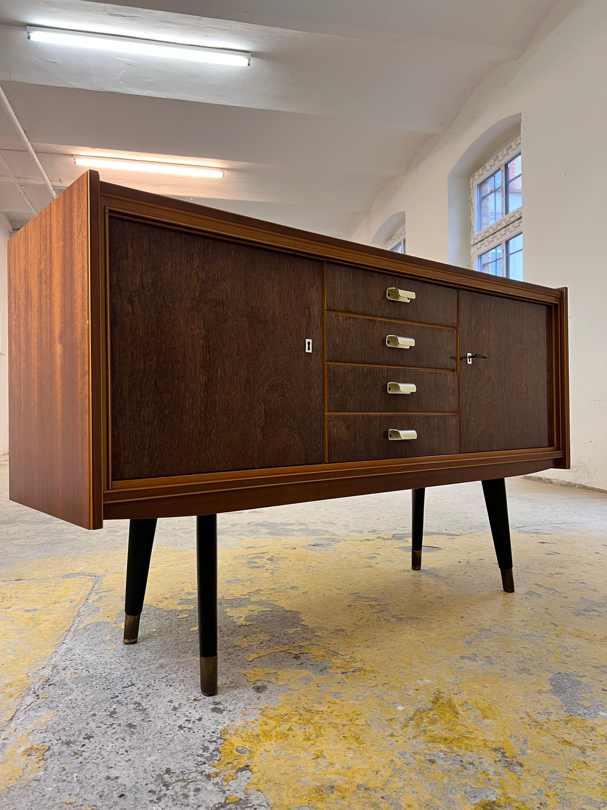 Kleines Sideboard Holz aus der DDR