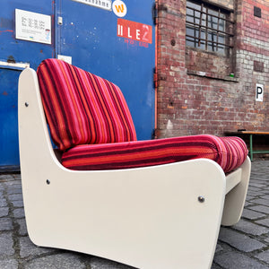 Sessel 70er pink gestreift